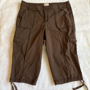 y2k brown cargo capri pants tie on the bottom to make cinched